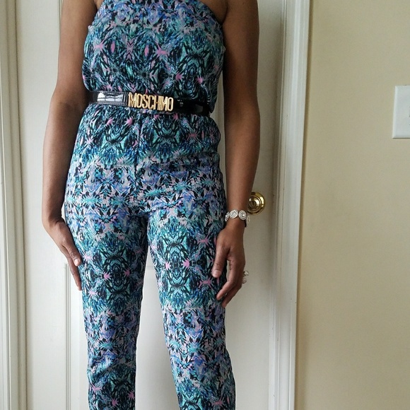 Blue floral sleeveless jumper... very cute and fly - Picture 2 of 3